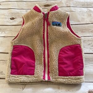 Patagonia pink synchilla vest fair good used condition for fleece wear 2t